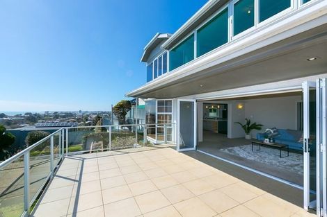 Photo of property in 374 Devon Street West, Lynmouth, New Plymouth, 4310