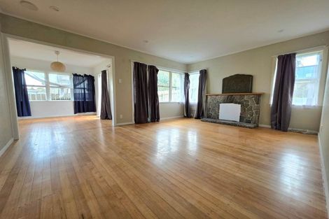 Photo of property in 9 Reiman Street, New Lynn, Auckland, 0600