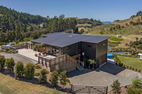 Photo of property in 40 Spikes Way, Whitianga, 3510