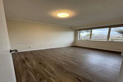Photo of property in 3 Taatahi Street, Weymouth, Auckland, 2103