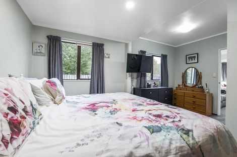 Photo of property in 92 Heta Road, Highlands Park, New Plymouth, 4312