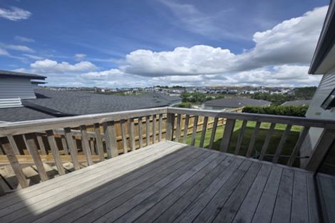 Photo of property in 167 Godfrey Drive, Orewa, 0931