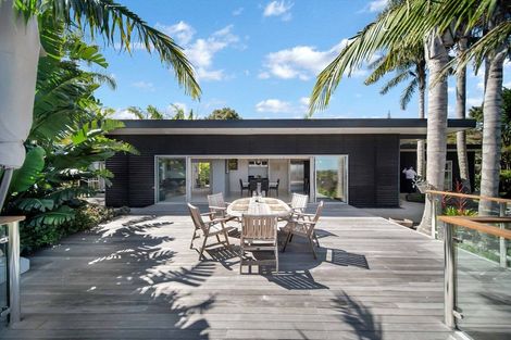 Photo of property in 269 Kaipara Road, Papakura, 2582