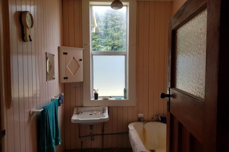 Photo of property in 16 Waiwera Gorge Road, Waiwera South, Clinton, 9584