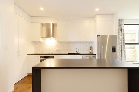 Photo of property in 5/20 Trent Street, Island Bay, Wellington, 6023