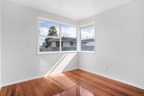 Photo of property in 10 Benmore Place, Manurewa, Auckland, 2102