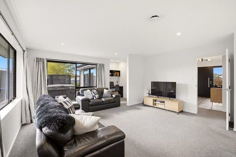 Photo of property in 73 Aviemore Drive, Marshland, Christchurch, 8083