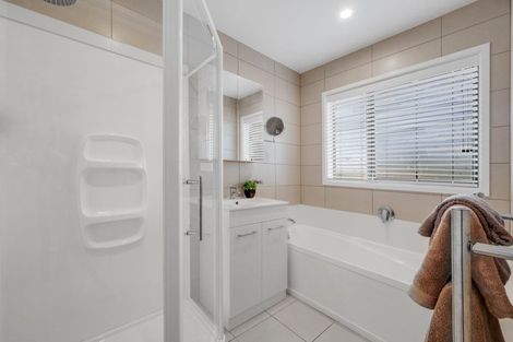 Photo of property in 1/78 Prince Regent Drive, Half Moon Bay, Auckland, 2012