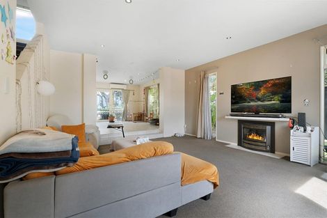 Photo of property in 16 Palm Cove, Arkles Bay, Whangaparaoa, 0932