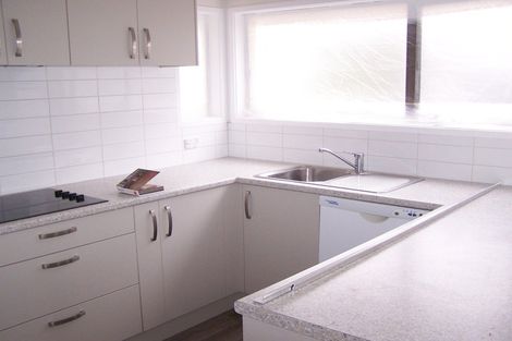 Photo of property in 1/38 Curacao Place, Half Moon Bay, Auckland, 2012