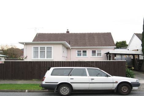 Photo of property in 37 Hewer Crescent, Naenae, Lower Hutt, 5011