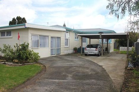 Photo of property in 8 Romney Place, Manurewa, Auckland, 2102