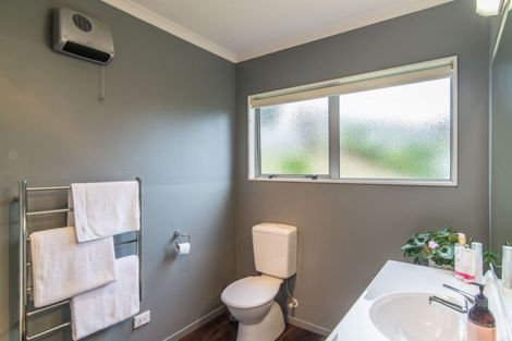 Photo of property in 126 Matai Road, Raumati South, Paraparaumu, 5032