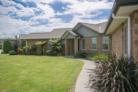 Photo of property in 19 Carnation Court, Cambridge, 3434