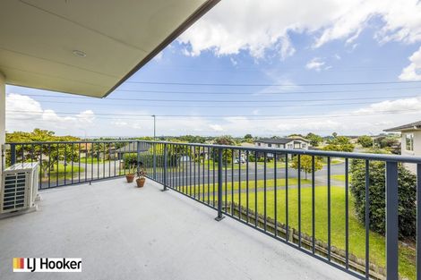 Photo of property in 200 Hill Road, The Gardens, Auckland, 2105