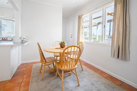 Photo of property in 43 Rogan Street, Mount Roskill, Auckland, 1041