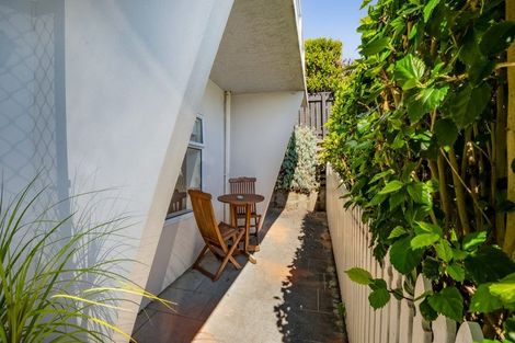 Photo of property in 11b Hine Street, New Plymouth, 4310