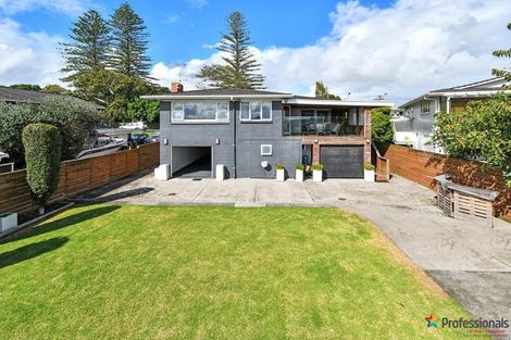 Photo of property in 54 Church Road, Mangere Bridge, Auckland, 2022