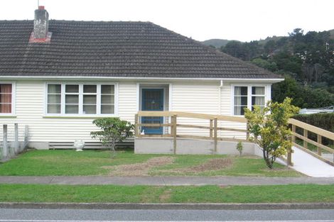Photo of property in 216 Cambridge Terrace, Naenae, Lower Hutt, 5011