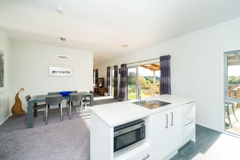 Photo of property in 74 Polson Hill Drive, Aokautere, Palmerston North, 4471