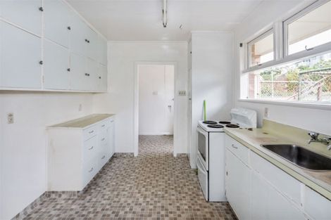 Photo of property in 31 Clifford Road, Johnsonville, Wellington, 6037