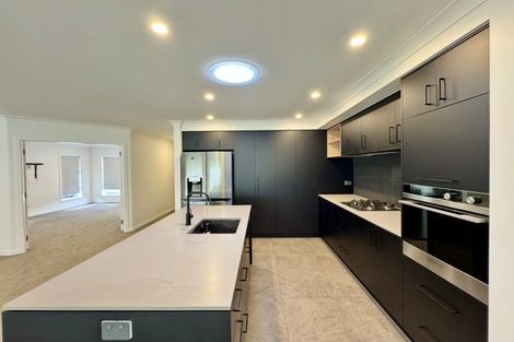 Photo of property in 31 Freedom Drive, Kelvin Grove, Palmerston North, 4414