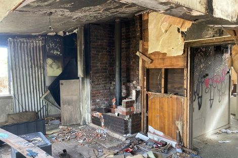 Photo of property in 9 Bristol Street, Pareora, 7912