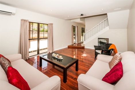 Photo of property in 43 Oteha Valley Road, Northcross, Auckland, 0632