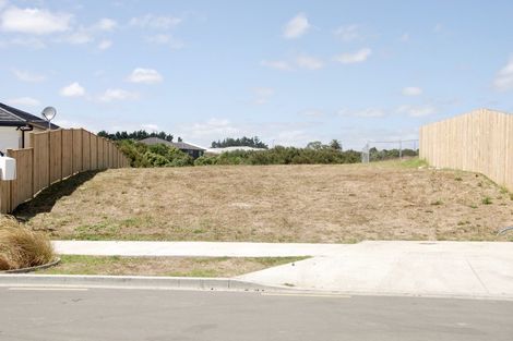 Photo of property in 4 Waimiri Road, Glenbrook, 2681