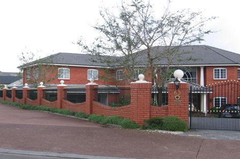 Photo of property in 63 Manor Park, Sunnyhills, Auckland, 2010