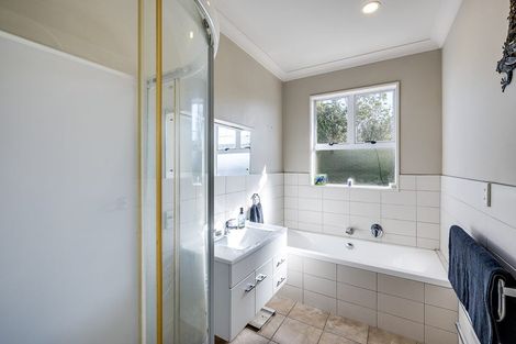 Photo of property in 238c Warwick Road, Mayfair, Hastings, 4122