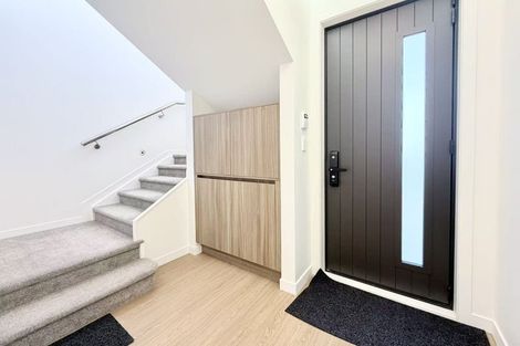 Photo of property in 13a King Richard Place, Browns Bay, Auckland, 0630
