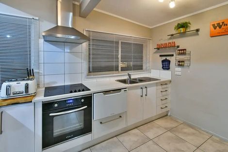 Photo of property in 1/9 Hazards Road, Weymouth, Auckland, 2103