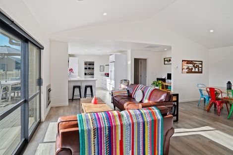 Photo of property in 3 Bargour Street, Wanaka, 9305