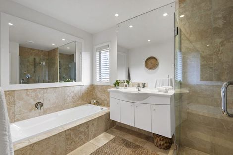 Photo of property in 2/43 Byron Avenue, Takapuna, Auckland, 0622