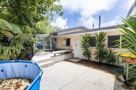 Photo of property in 235 Heta Road, Merrilands, New Plymouth, 4312