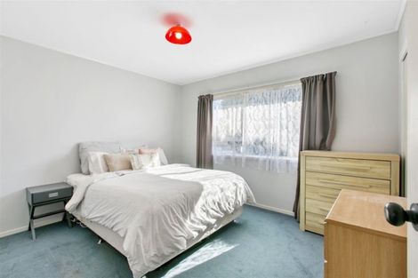 Photo of property in 301 Triangle Road, Massey, Auckland, 0614