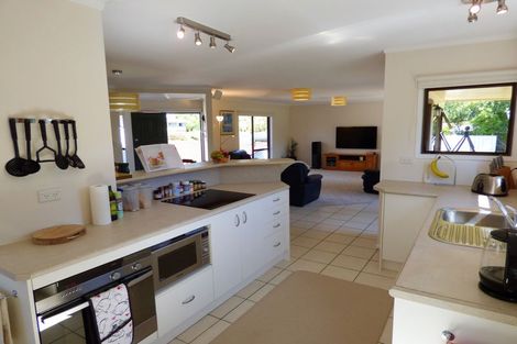 Photo of property in 16 Hawkings Crescent, Kerikeri, 0230