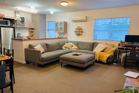 Photo of property in Budget Car Rental, 10/81 Ghuznee Street, Te Aro, Wellington, 6011