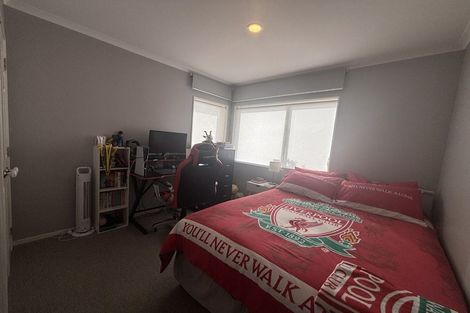 Photo of property in 86 Bob Charles Drive, Golflands, Auckland, 2013
