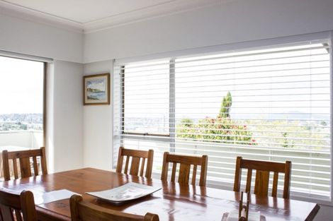 Photo of property in 13 Colin Wild Place, Glenfield, Auckland, 0629