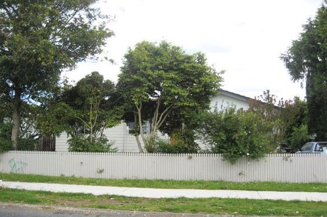 Photo of property in 3 Neems Place, Manurewa, Auckland, 2102