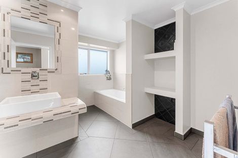 Photo of property in 13 Ridgeview Drive, Te Aroha, 3392