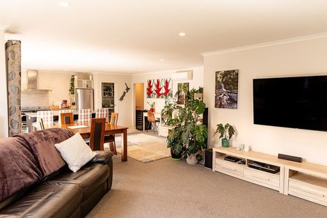 Photo of property in 136 Golden Shore Place, Coromandel, 3506