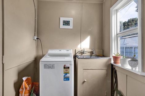 Photo of property in 49 Egmont Street, Hawera, 4610