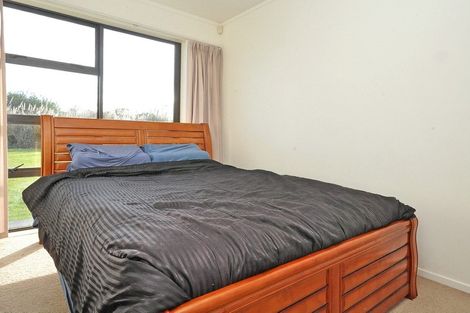 Photo of property in 19 Aitkenhead Court, Parakai, 0830