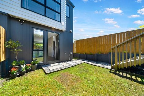Photo of property in 2e Milich Terrace, Te Atatu South, Auckland, 0610