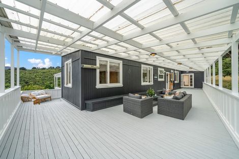 Photo of property in 94 Plateau Road, Te Marua, Upper Hutt, 5018