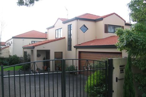 Photo of property in 273a East Coast Road, Mairangi Bay, Auckland, 0630