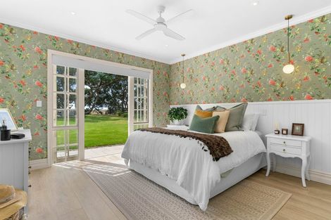 Photo of property in 615 Cove Road, Waipu, 0582